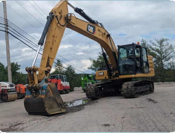 CAT 320 Excavator
